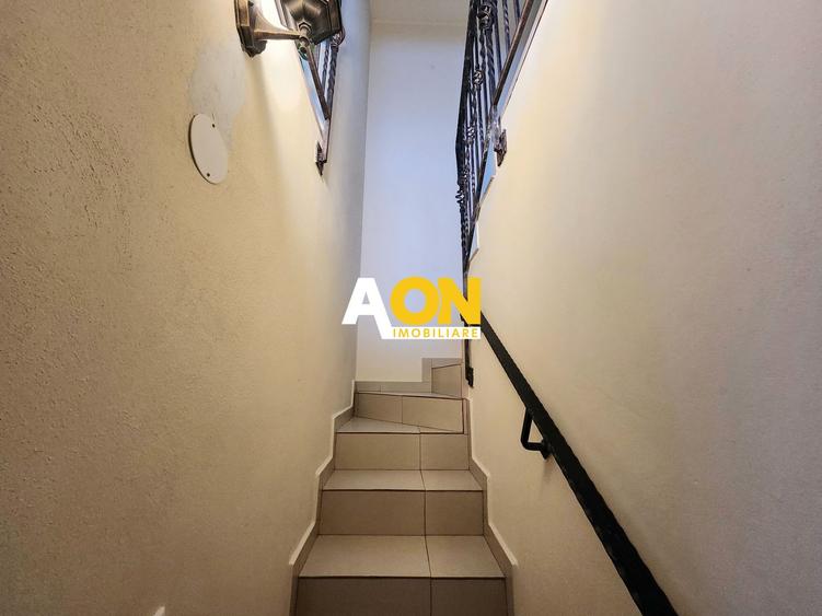 De vanzare casa 6 camere 8142 mp teren in Oarda de Sus