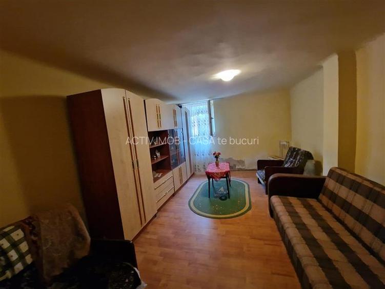 Resita Casa 10 Camere Zona Muncitoresc