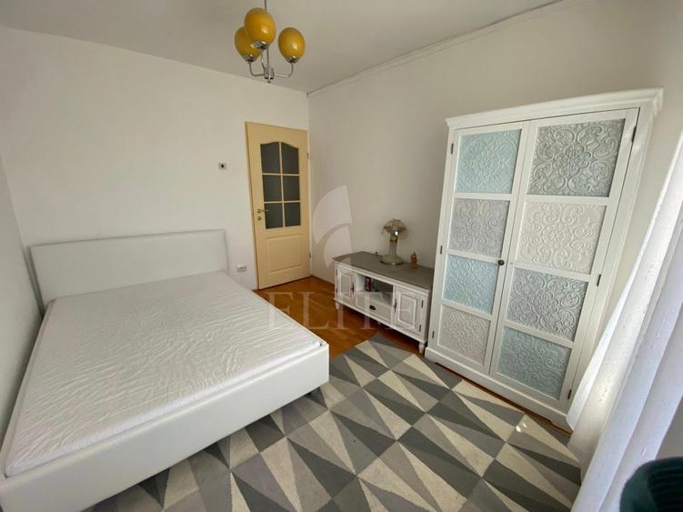 Apartament 3 camere în zona PIATA ZORILOR