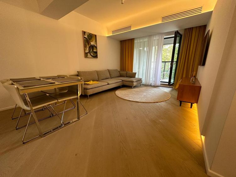 | CORTINA ACADEMY  | 2CAMERE  |  60 MP |  MOBILAT și UTILAT  |