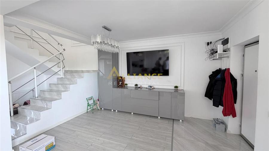 Duplex - 3 camere - 2 bai - 227mp teren