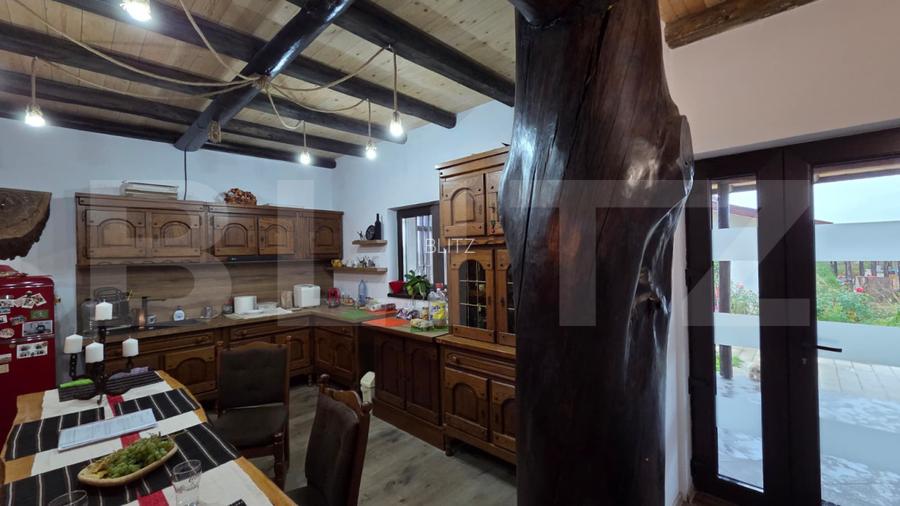 Casă de vânzare, 271 mp, zona Oiejdea - 4
