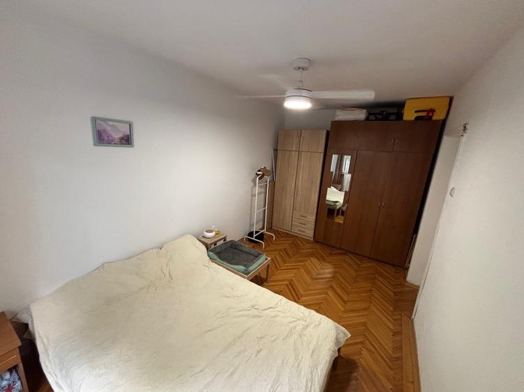 Vand apartament 3 camere Ion Mihalache