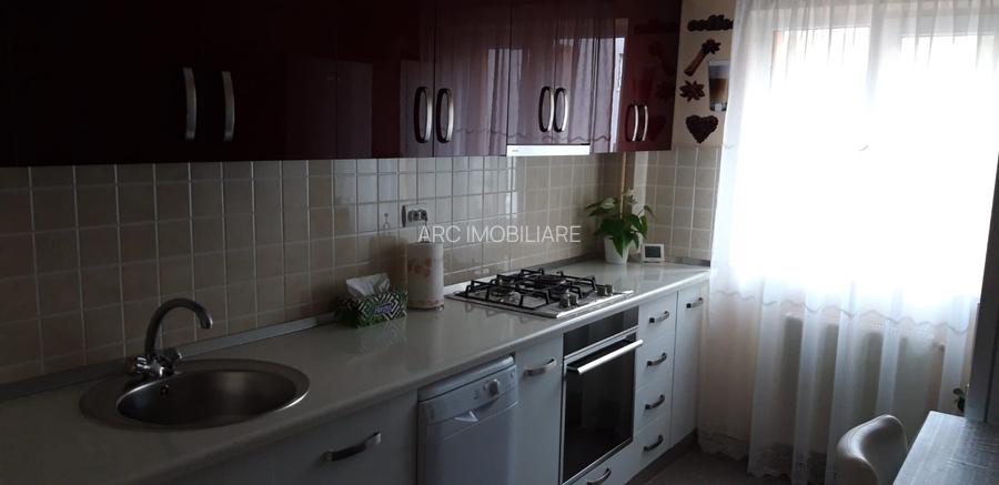 Apartament 3 camere decomandat Parcul Ursu-Racadau,mobilat și utilat - 8