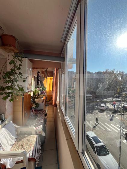 Apartament 2 camere, decomandat, ETAJ 2 INDEPENDENTEI