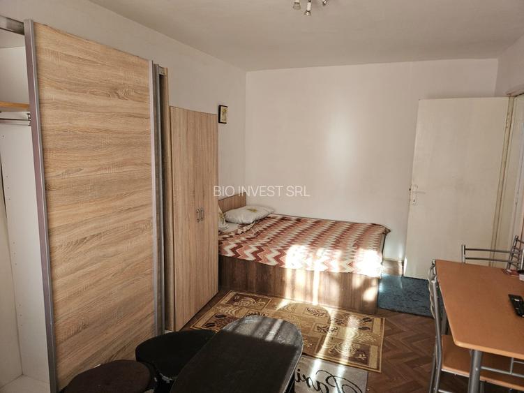 Apartament cu o camera ,la etajul 1, zona Lipovei - 4
