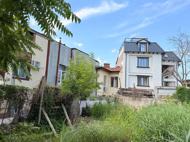 APARTAMENT 67 mp UTILI , 3 CAMERE DECOMANDATE -ZONA CENTRALA