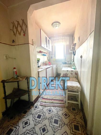 Apartament 3 camere de vanzare, Bulevardul Decebal - Liceul Liviu Rebreanu - 5