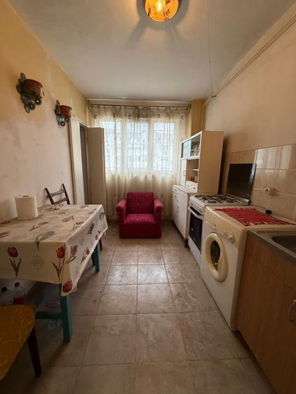 APARTAMENT 3 CAMERE DECOMANDAT DE RENOVAT