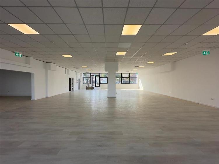 Spatiu comercial bd. Poitiers, 286mp, langa Makita, Sophia