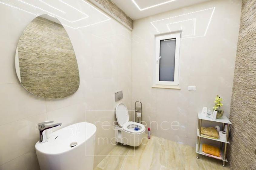 La cheie! Duplex Lux 5 camere, 191 mp in Europa, Curte 220 mp,Parcari