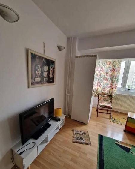 GARSONIERA - TINERETULUI, BUCATARIE INCHISA, METROU 5 MINUTE, MODERN