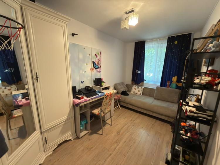 Apartament cu 3 camere, 55 mp, zona Nord