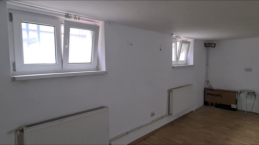 CAMERA CU TOALETA- DE INCHIRIAT IDEAL PENTRU BIROU- DEMISOL