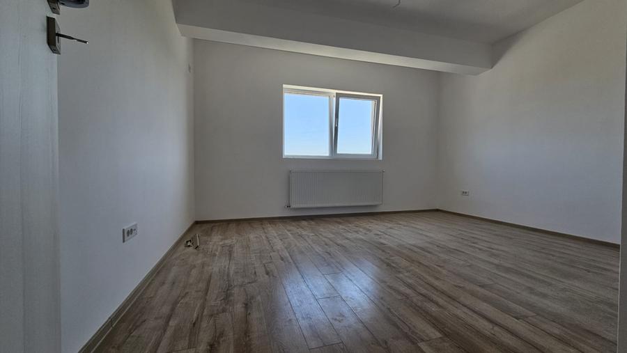 Garsoniera decomandata cu terasa 30 mp soseaua Leordeni.