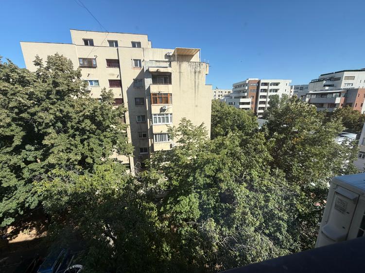 4 Camere Catedrala Neamului