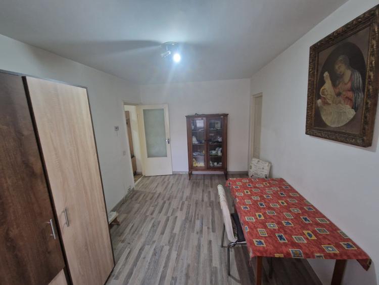 Apartament 2 camere, 38 mp, zona Traian