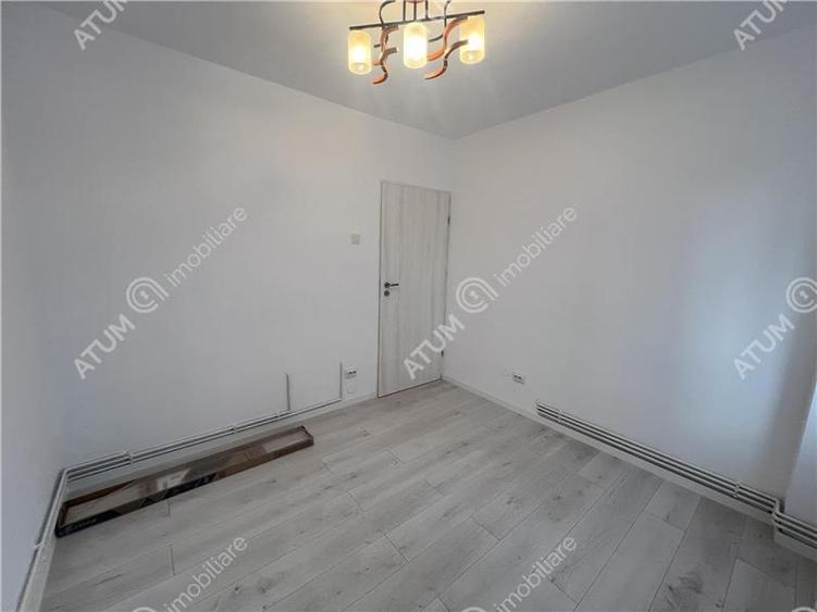 Apartament renovat cu 2 camere decomandate si balcon zona Rahovei