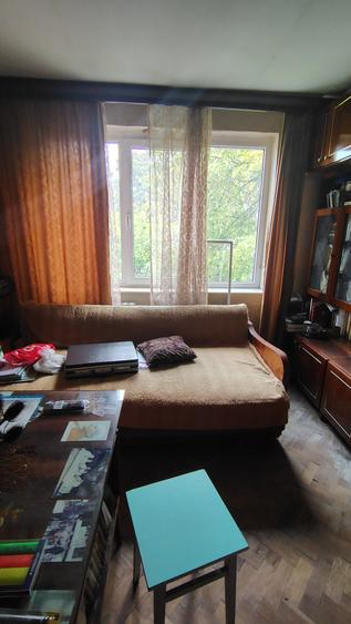 Strada Traian- apartament cu 3 camere semidecomandat