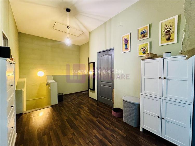 Casa de inchiriat cu 5 camere | Central | Vasile Milea