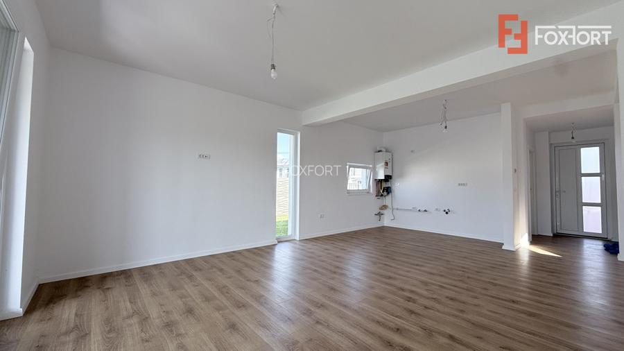 Comision % Duplex de vanzare 5 camere, cu toate utilitatile - Mosnita
