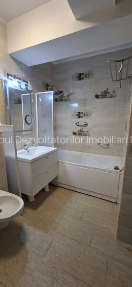 Apartament cu doua camere, 65 mp, parcare subterana, Royal Town - 5
