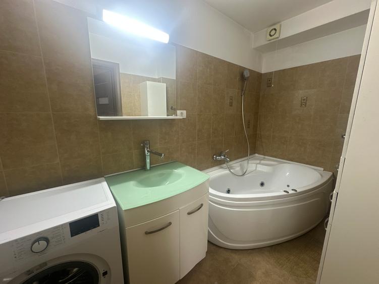 Apartament 3 camere, 110 mp, Calea 13 Septembrie–Panduri, decomandat cu centrala