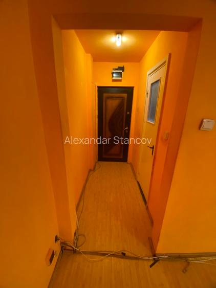 Vând apartament 3 camere, 47 mp, zona Calea Șagului - 3