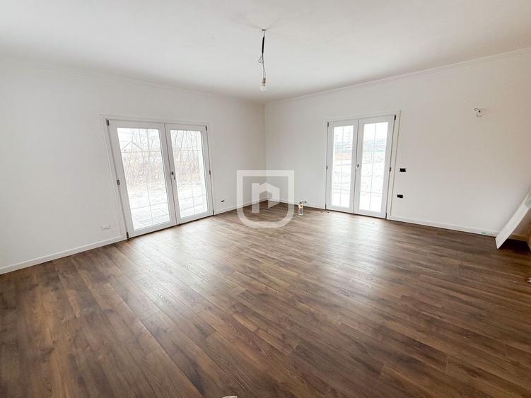 Casă S+P+E, 320 mp utili, teren 2.650 mp – zona Aurel Vlaicu, Suceava