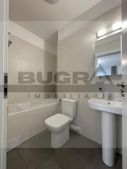 Apartament 3 camere, 2 dormitoare, 2 bai, parcare, zona C. Turzii