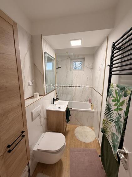 Apartament la parter ideal birou in Plopilor - 9