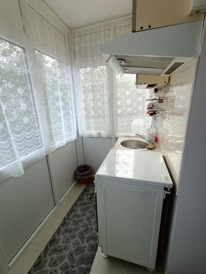 Inchiriez apartament 3 cam Brazda lui Novac