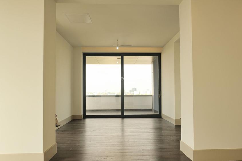 Penthouse Floreasca  - Terasa Generoasa, 4.5m Inaltimea - 5