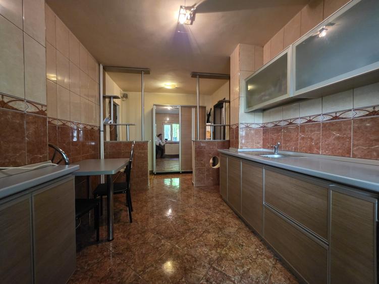 Apartament 3 camere decomandat | 67 mp | Drumul Taberei – Piața Moghioroș