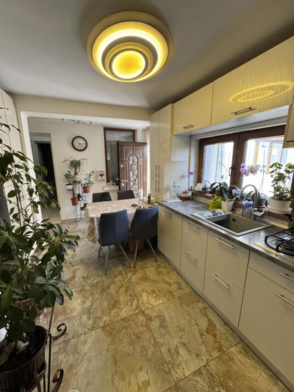 Casa boiereasca renovata complet – Str. Marasesti