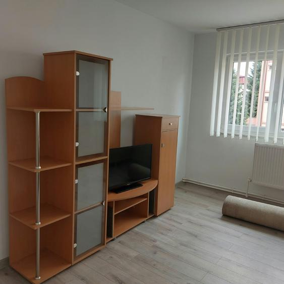 De Inchiriat Apartament 2 camere nedecomandat etaj 1 George Enescu