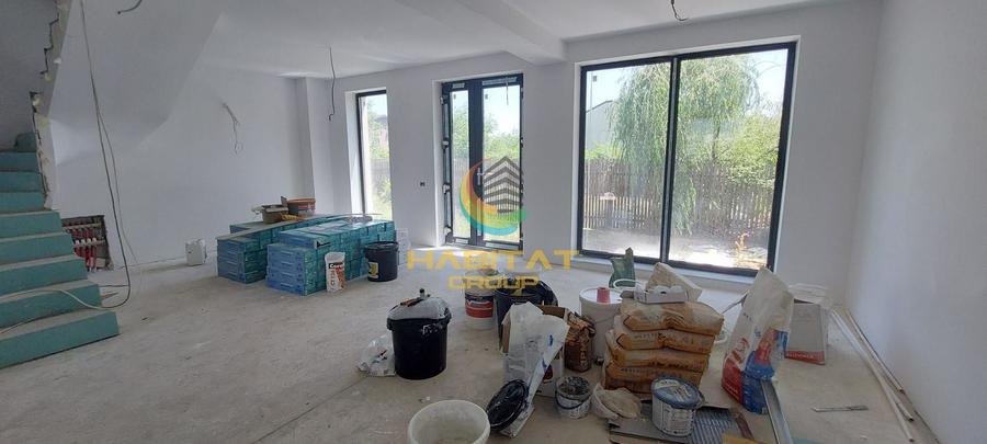 Vila individuala 5 camere+ curte si terasa- disponibila imediat