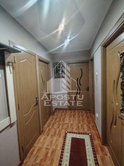 Apartament cu 3 camere de închiriat - Zona Ultra Centrala Timisoara