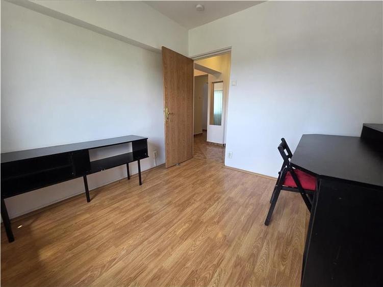Apartament 3 camere  Piata Victoriei Str. Mexic nr. 2 spre inchiriere
