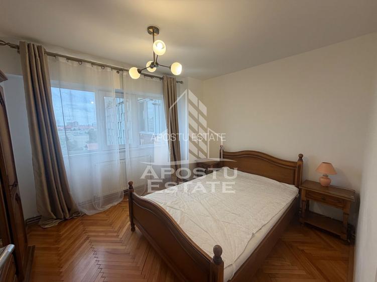 Apartament cu 3 camere de vânzare, etaj intermediar, Dacia, Timisoara