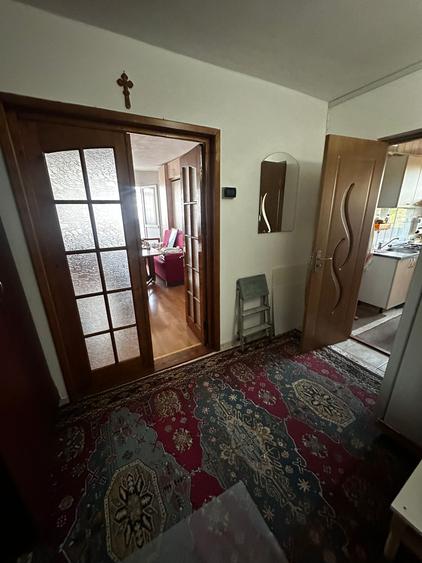 Apartament cu 2 camere decomandat, etajul 6/10, zona Alexandru cel Bun