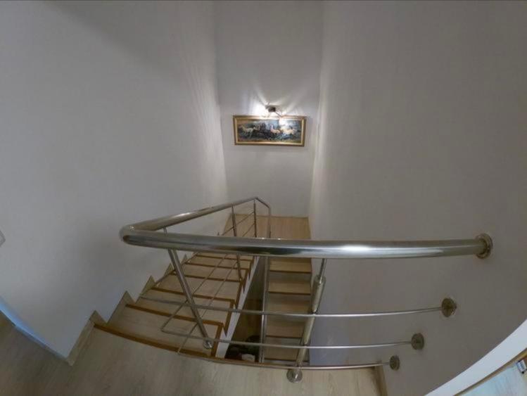 Casa P+1 Pantelimon 5 camere 150mp utili 300mp curte Str Sfantu Gheorghe VIDEO