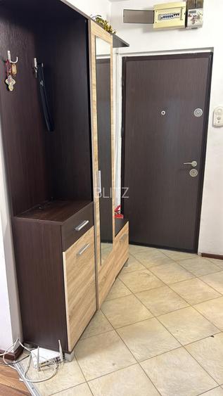 Casa P+1 240 mp utilii, ( doua apartamente 1200 mp teren ,zona Carcea - 10