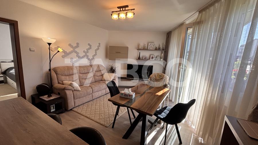 Apartament 3 camere de vanzare 65mpu cu loc de parcare