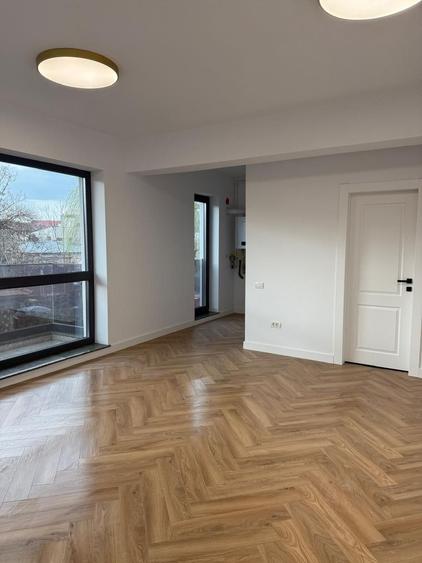 De inchiriat 2 camere lux metrou Piata Muncii