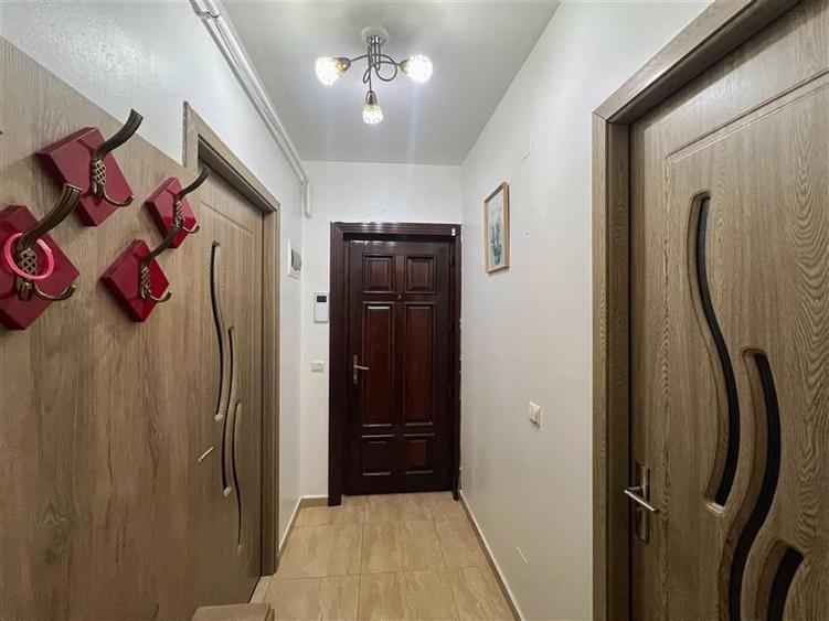 Apartament de vanzare cu 1 cameră - sos.Voinesti Iași