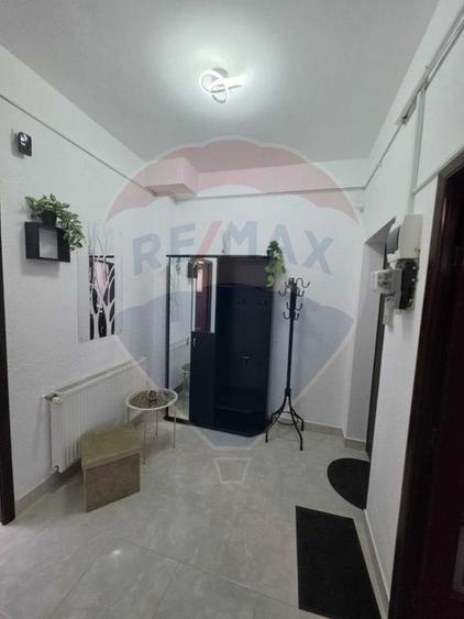 Apartament cu 2 camere de închiriat în zona P-ta Romana