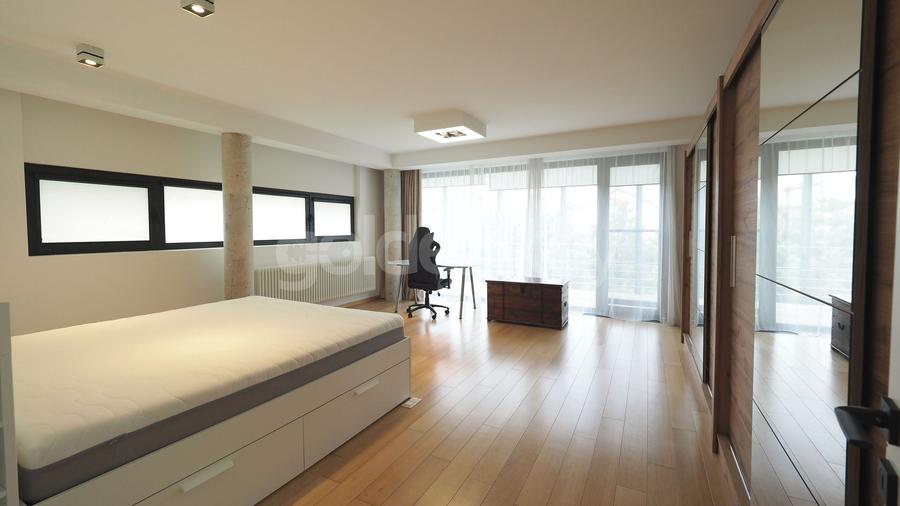 Vila minimalista pe o strada selecta si linistita