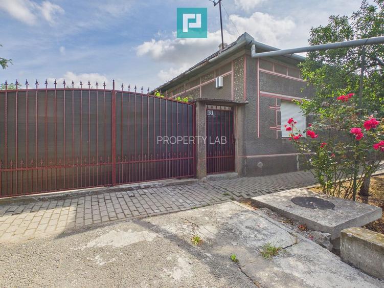Casă cu 4 camere și teren de 800 mp în Zerind - 2