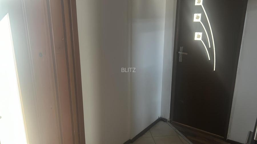 Casa P+1 240 mp utilii, ( doua apartamente 1200 mp teren ,zona Carcea - 12